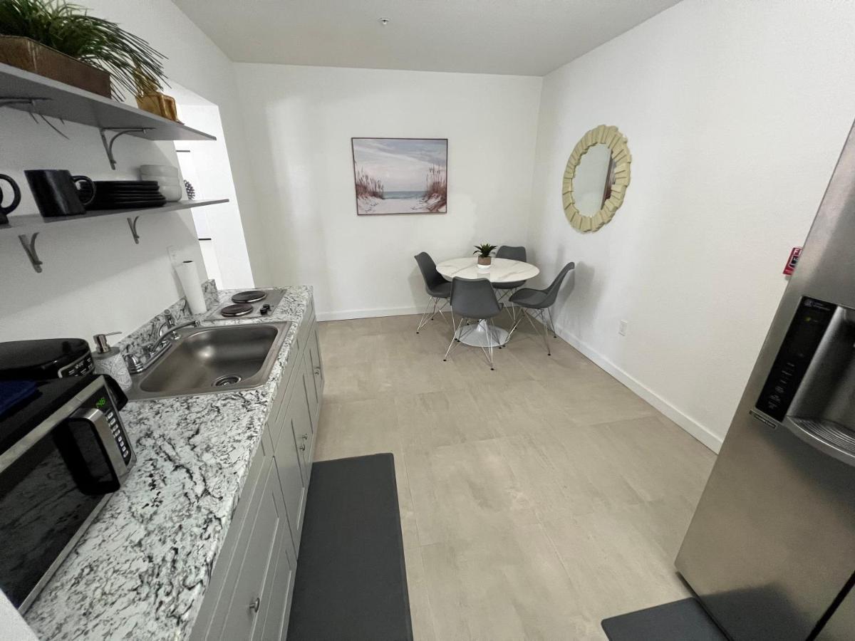 Renzzi Wynwood Apartments Майами Экстерьер фото